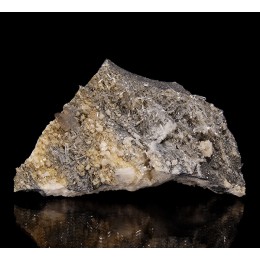 Calcite and Quartz Eugui M04384